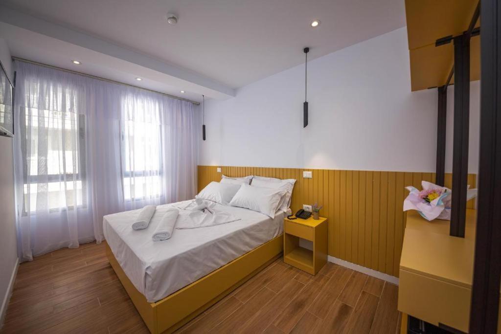Hesperus Hotel Orikum Eksteriør bilde