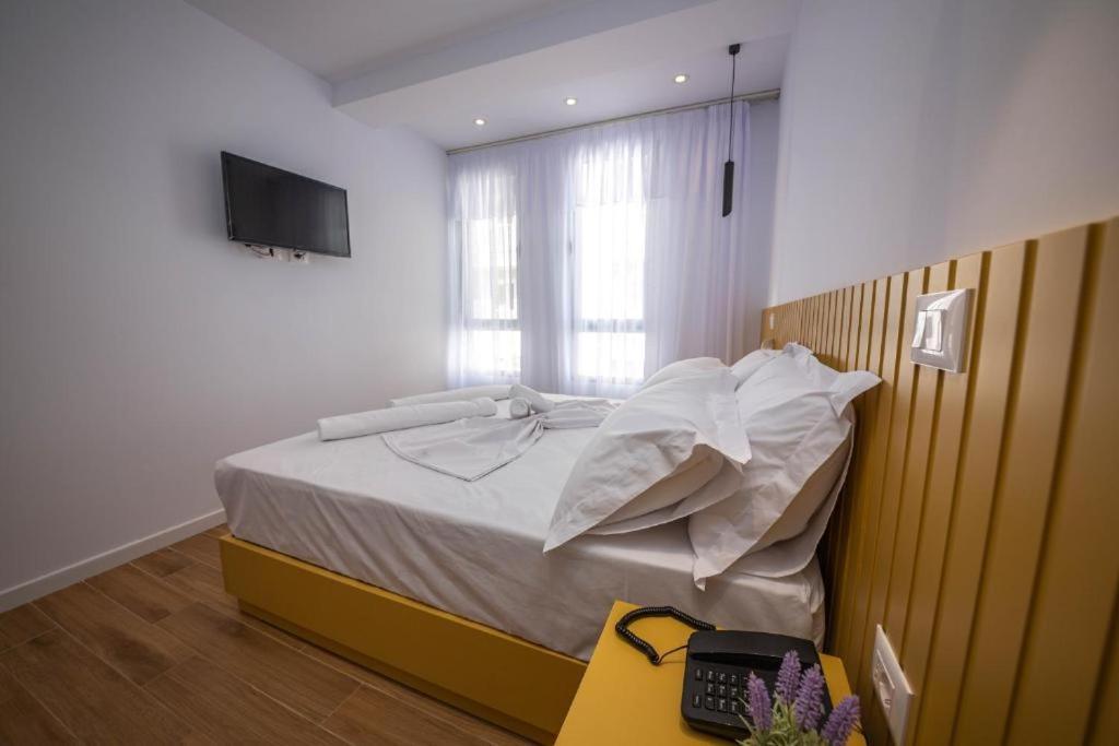 Hesperus Hotel Orikum Eksteriør bilde