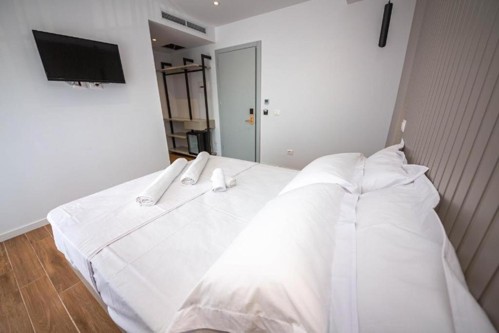 Hesperus Hotel Orikum Eksteriør bilde